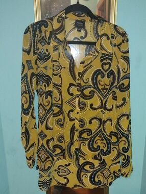 Nicole Miller Yellow Paisley-Print Button Blouse